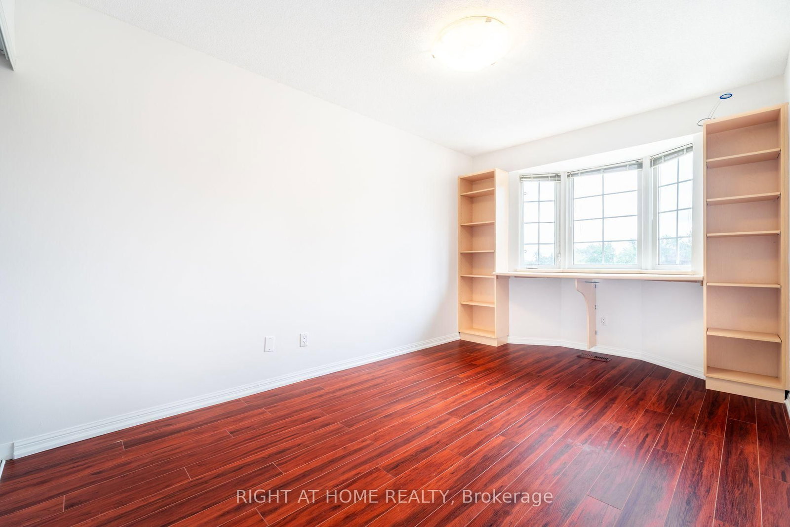 220 Grandview Way • Toronto, ON photo 16