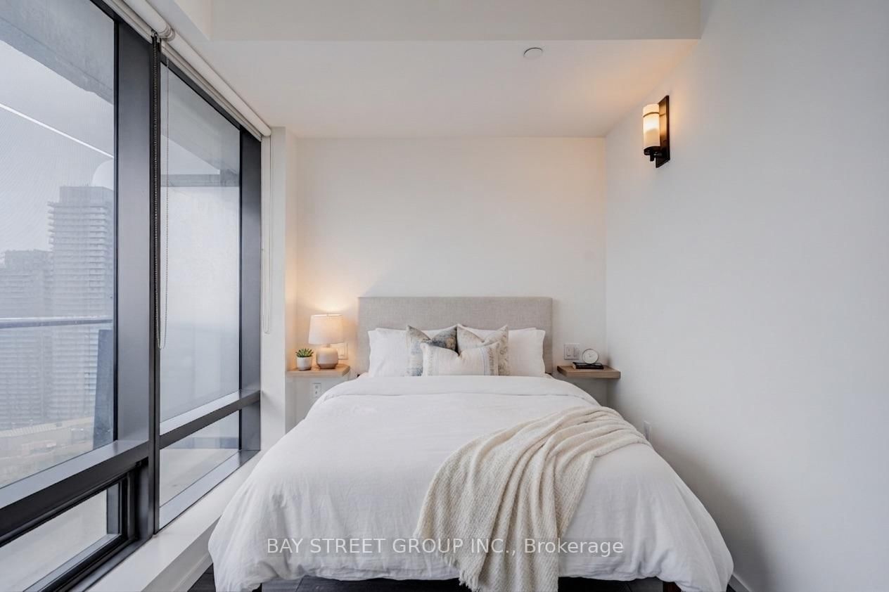 5 St. Joseph Street • #3905 • Toronto, ON photo 17
