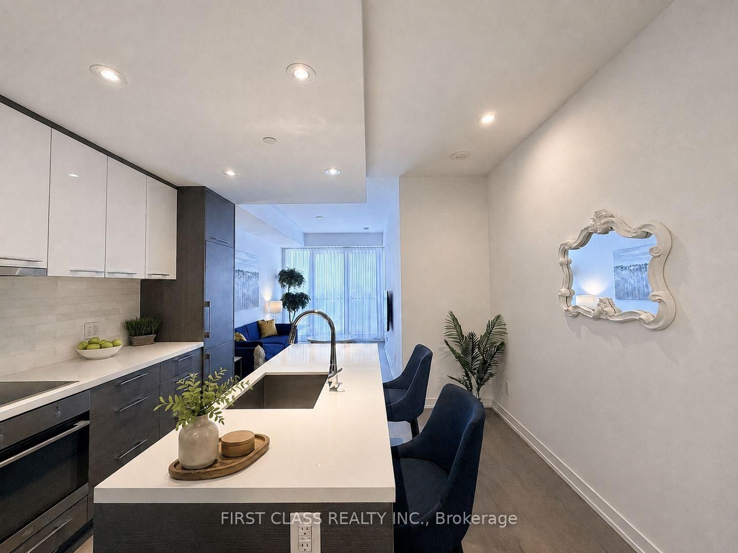 488 University Avenue • #3901 • Toronto, ON photo 12