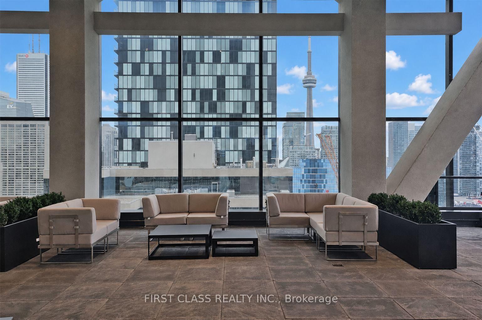488 University Avenue • #3901 • Toronto, ON photo 26