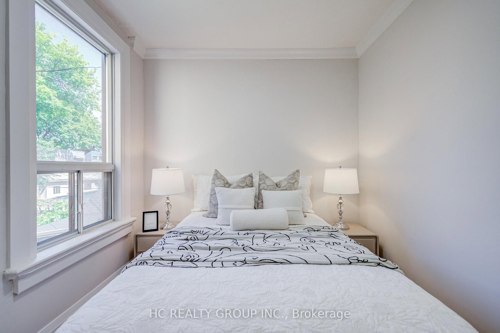 64 Wales Avenue • Toronto, ON photo 30