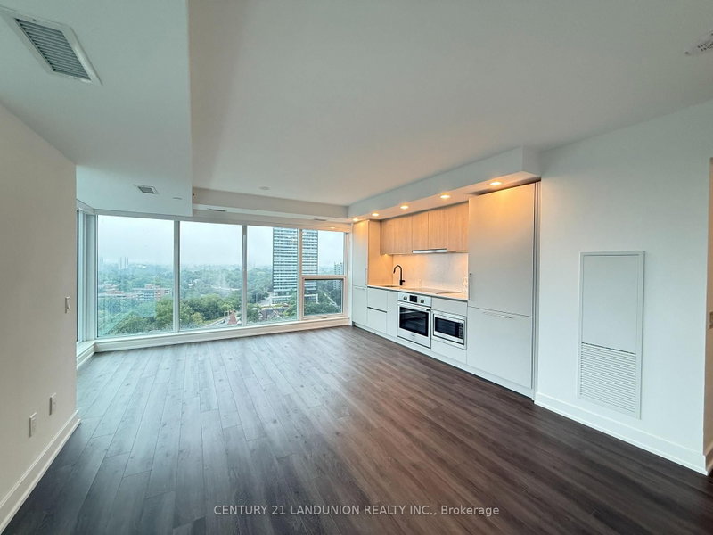 609 Sherbourne St photo 4
