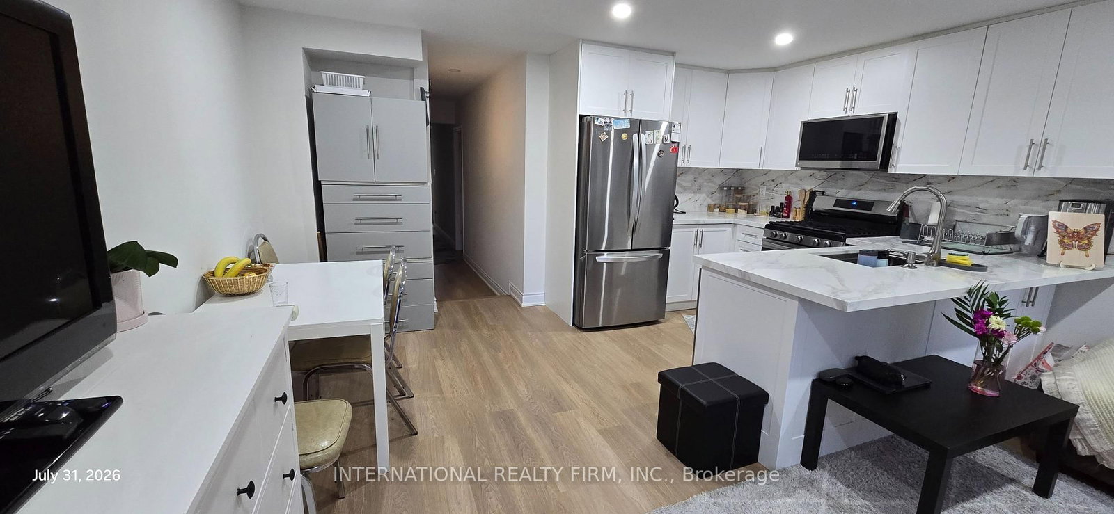 Main - 261 Soudan Avenue, Toronto 3