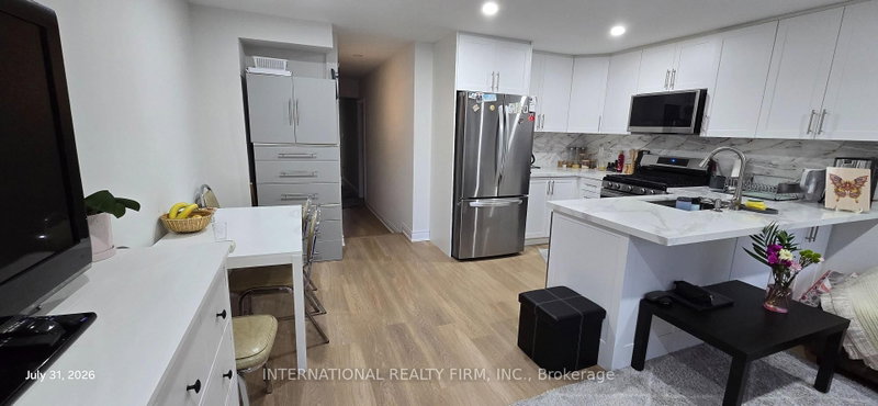Main - 261 Soudan Avenue