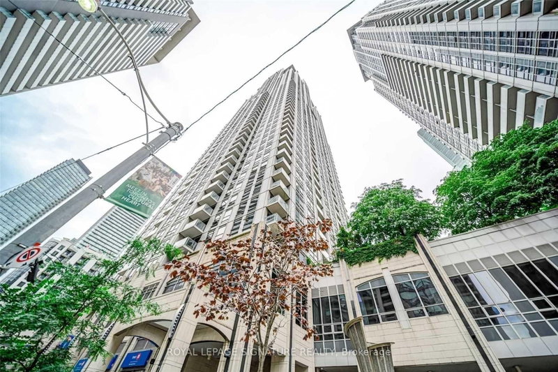1215 - 763 Bay Street