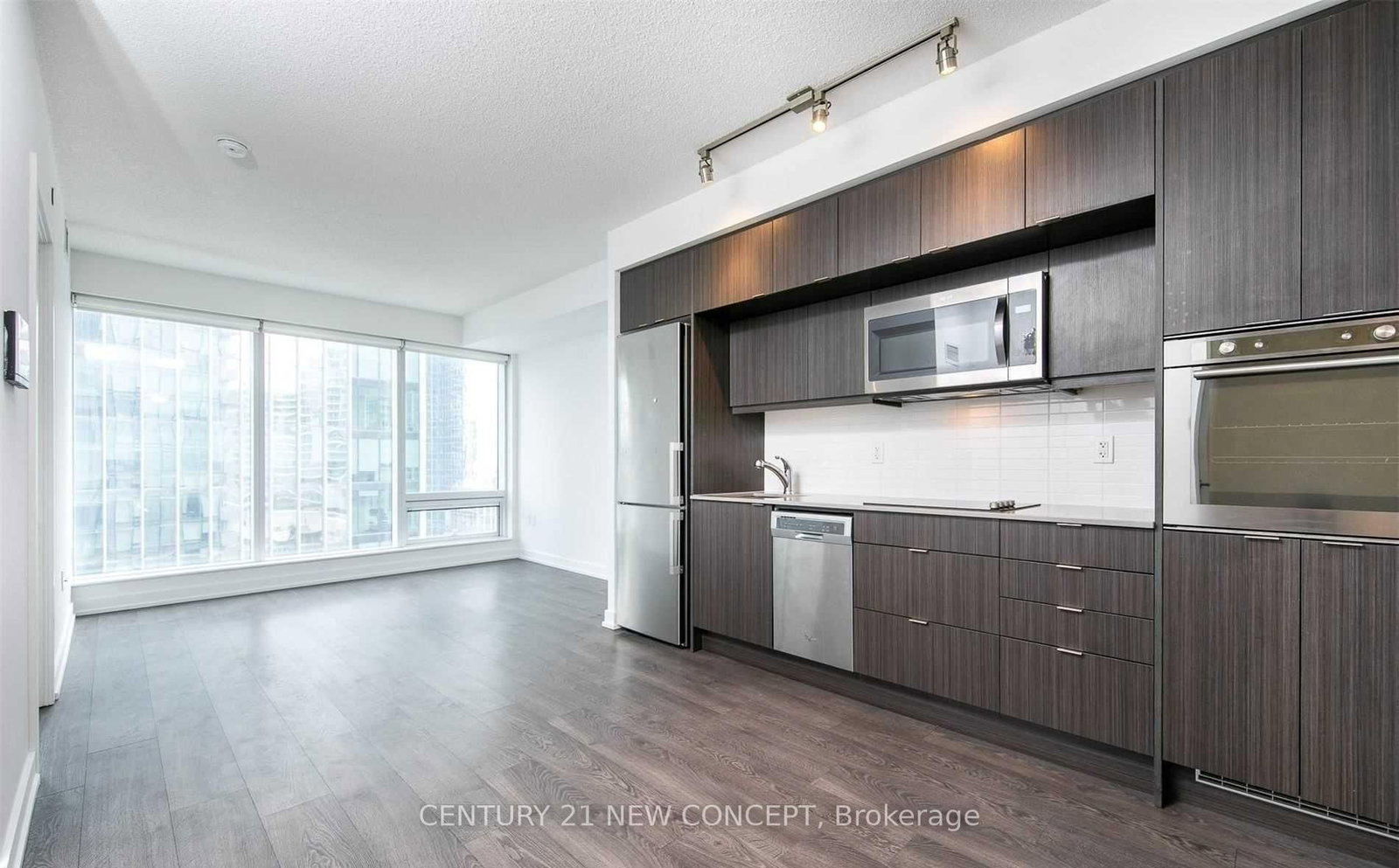 10 York Street • #1404 • Toronto, ON photo 10
