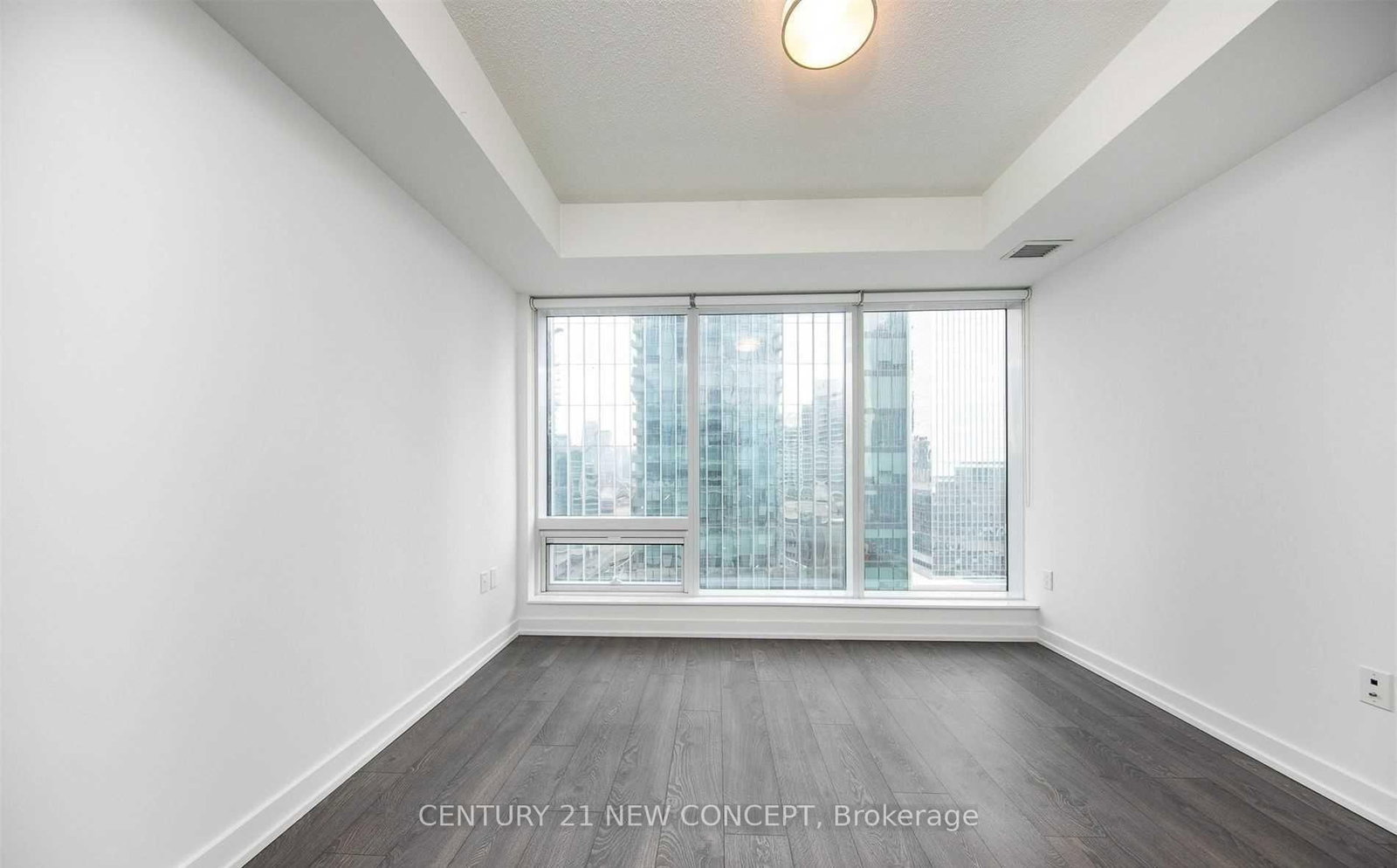 10 York Street • #1404 • Toronto, ON photo 19