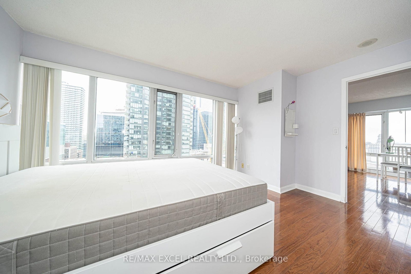 210 Victoria Street • #2108 • Toronto, ON photo 14
