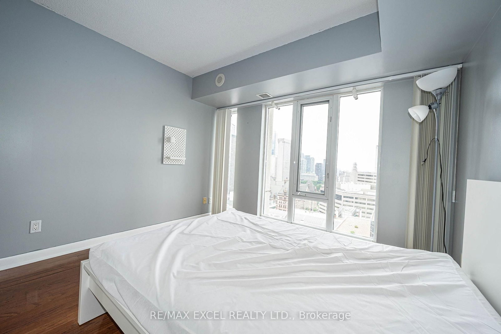 210 Victoria Street • #2108 • Toronto, ON photo 17
