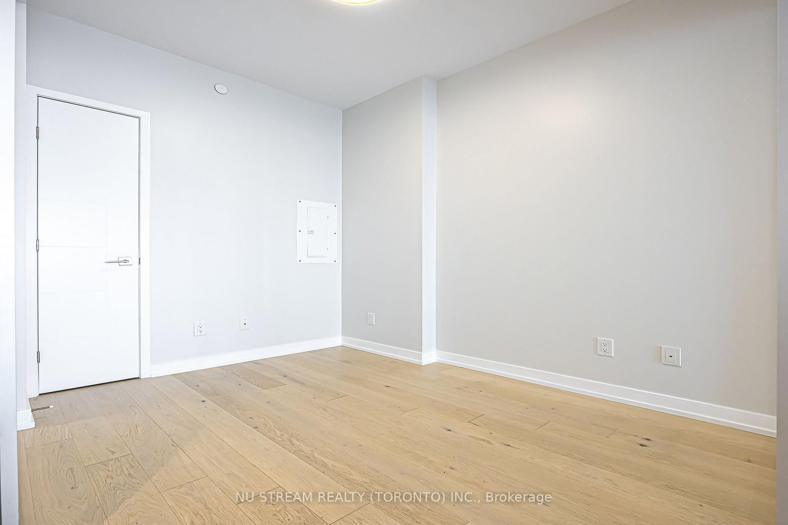 488 University Avenue • #4608 • Toronto, ON photo 44