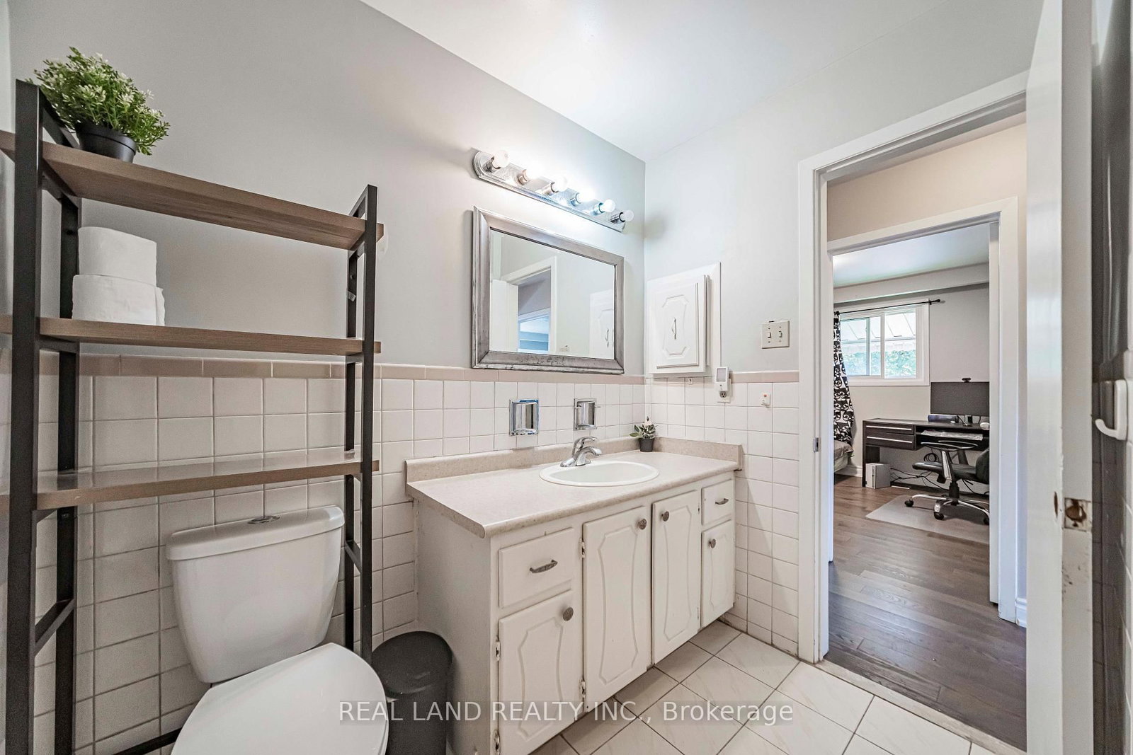 37 Pawnee Avenue • Toronto, ON photo 22