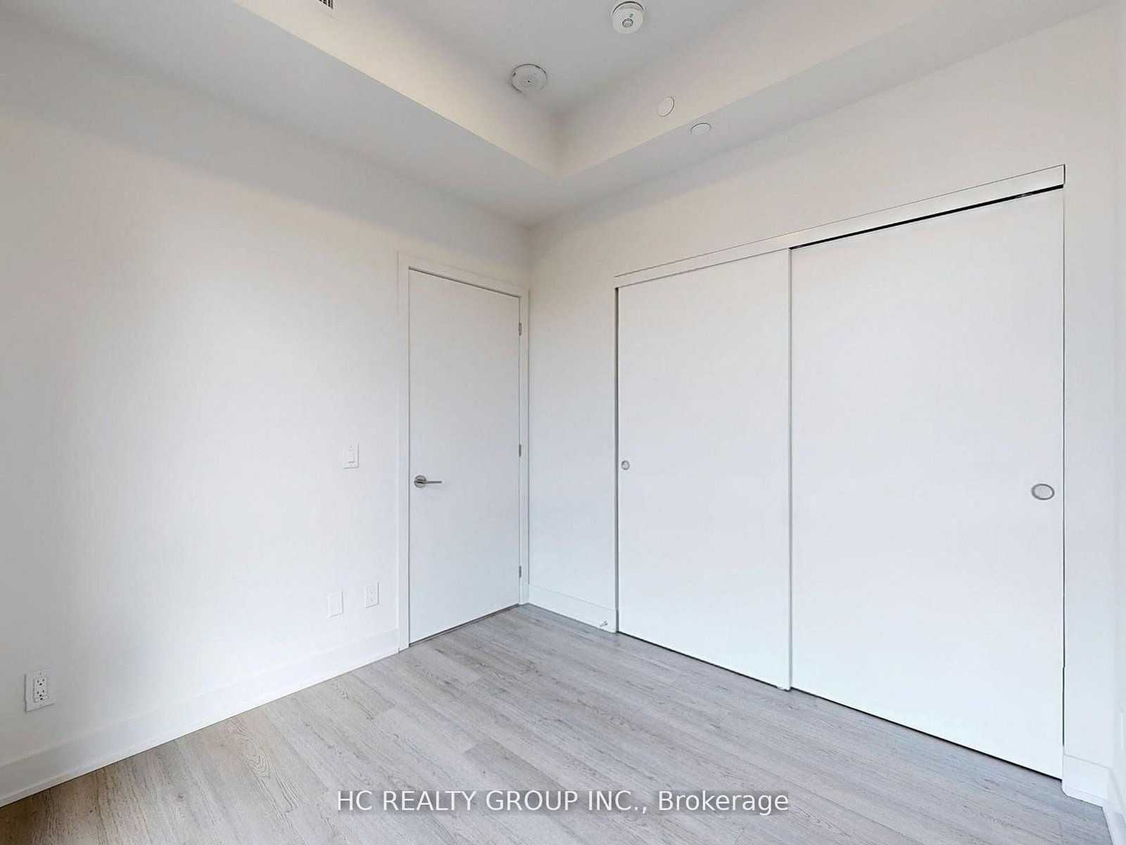 8 Cumberland Street • #1302 • Toronto, ON photo 14