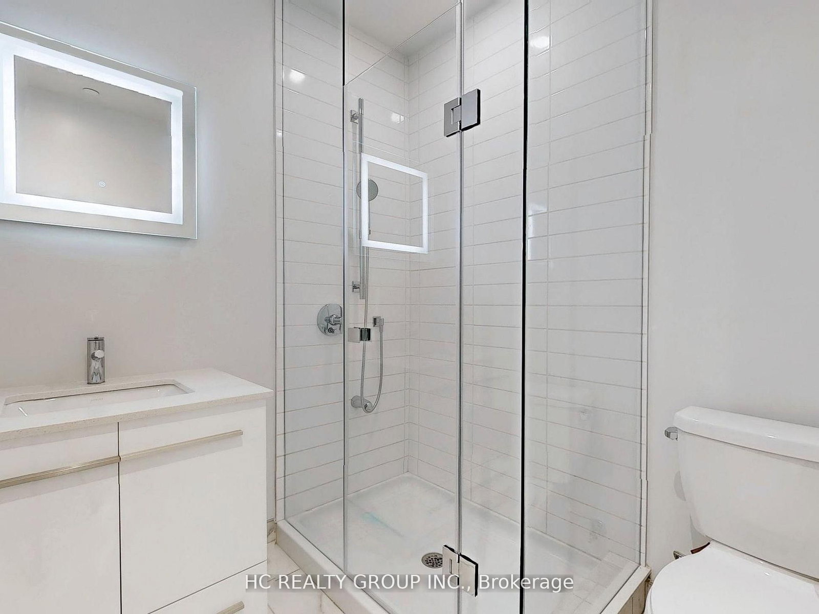 8 Cumberland Street • #1302 • Toronto, ON photo 15