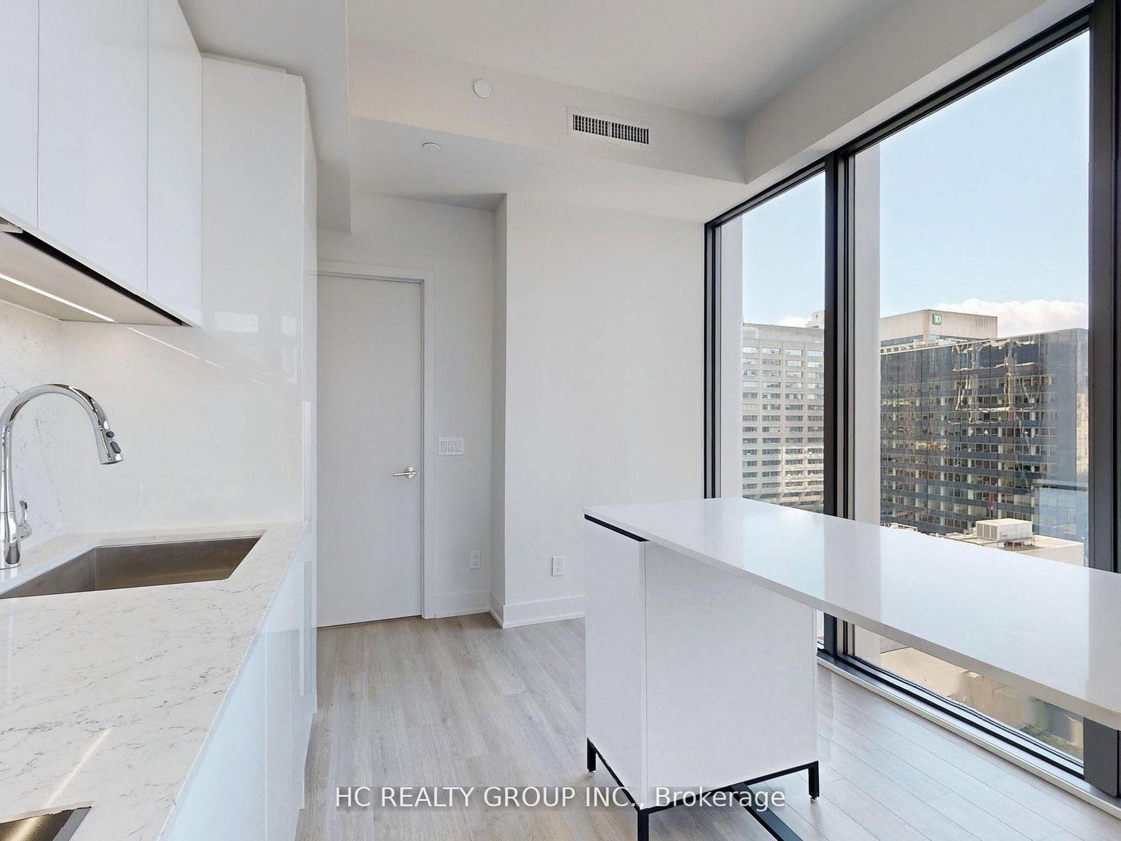 8 Cumberland Street • #1302 • Toronto, ON photo 8