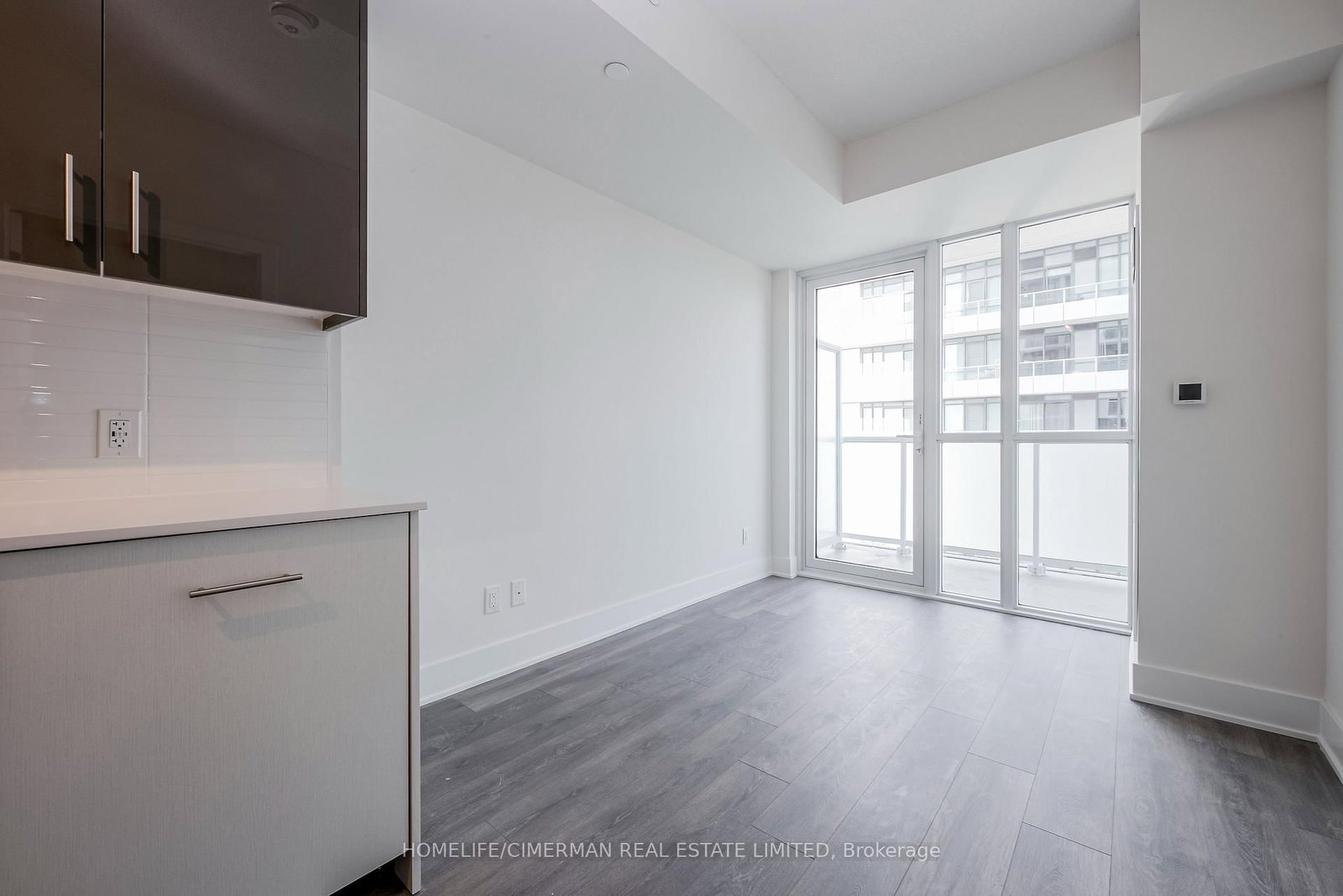 1816-188 Fairview Mall Drive, Toronto, ON, photo 4