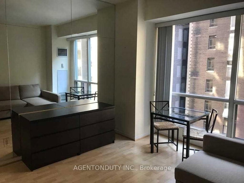 1109 - 7 King Street E