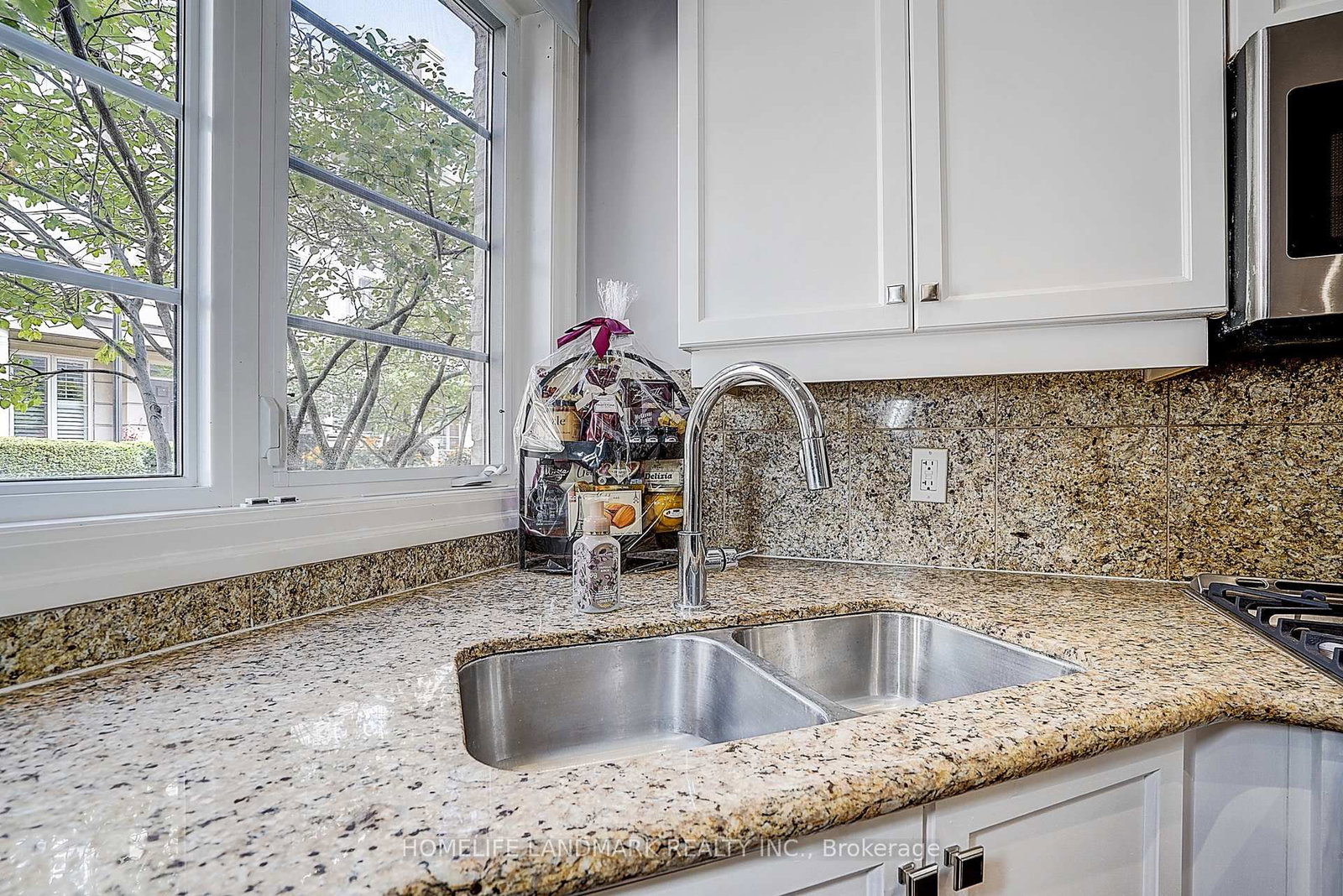 51 York Mills Road • #309 • Toronto, ON photo 10