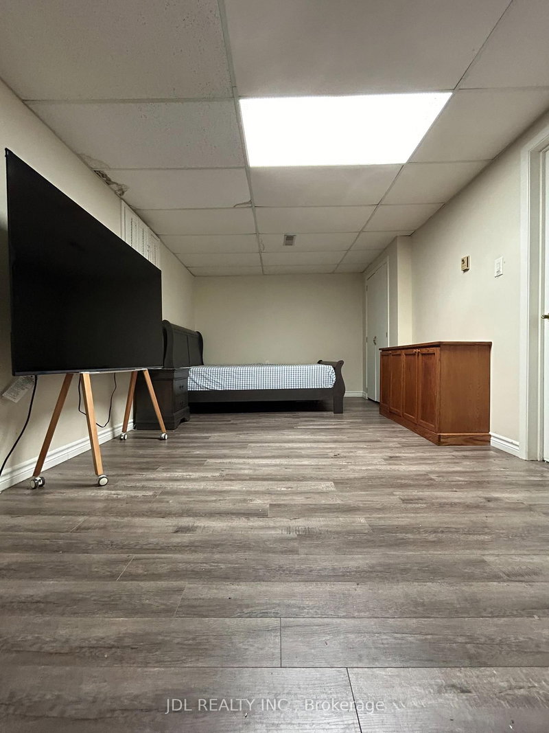 Master Bedroom AA Bsmt - 3 Butterfield Dr Drive