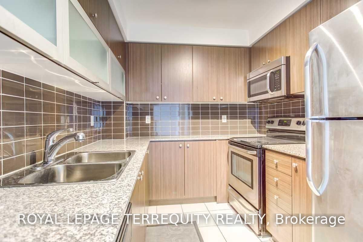 3105-2015 Sheppard Ave, Toronto, view 10