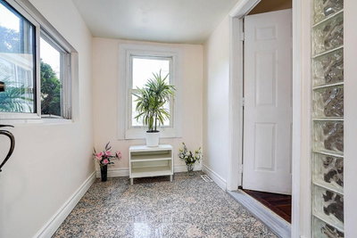 99 Harlandale Avenue • Toronto, ON photo 3