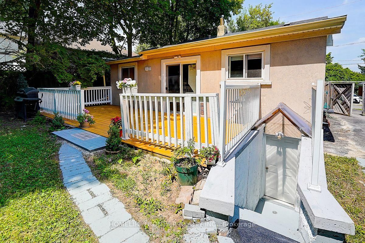 99 Harlandale Avenue • Toronto, ON photo 39