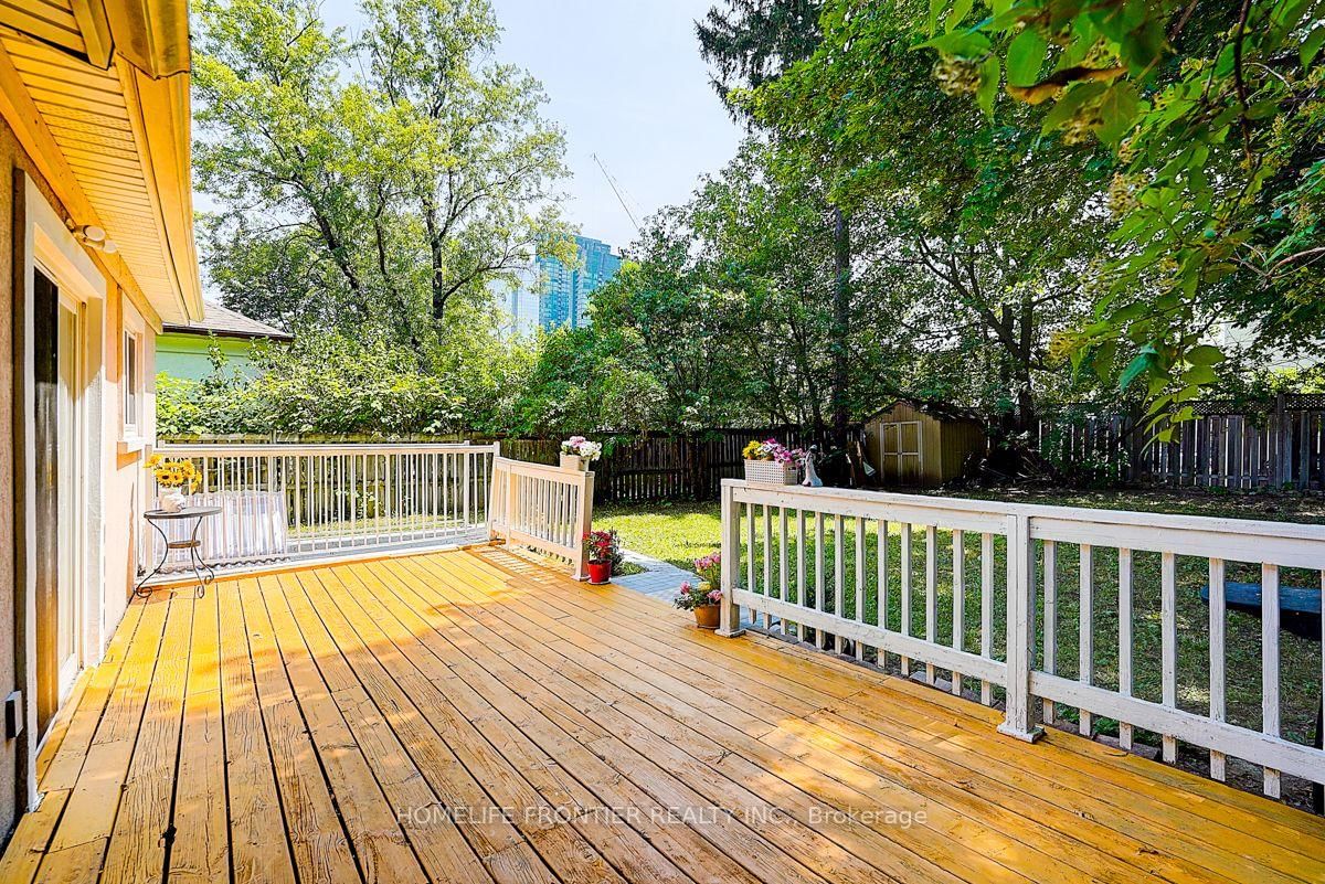 99 Harlandale Avenue • Toronto, ON photo 41