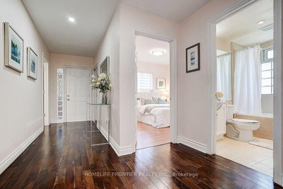 99 Harlandale Avenue • Toronto, ON photo 8