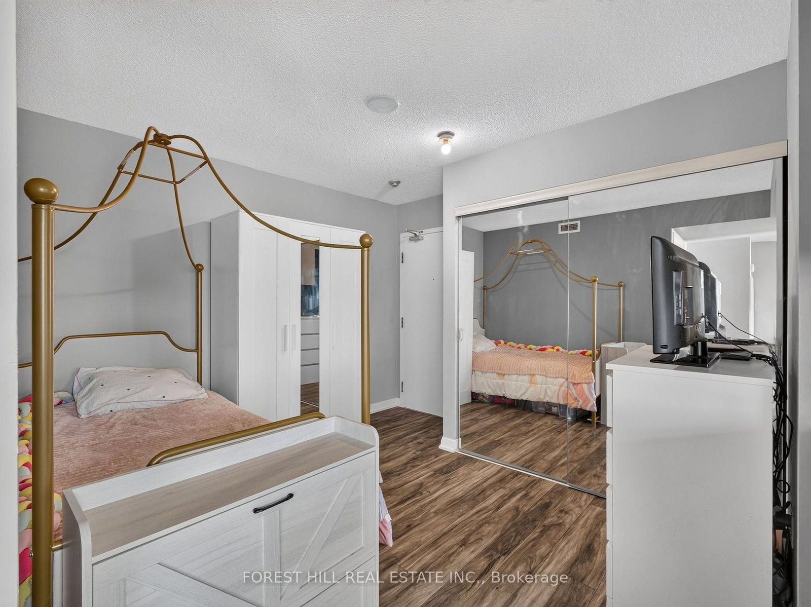 19 Singer Court • #1817 • Toronto, ON photo 10