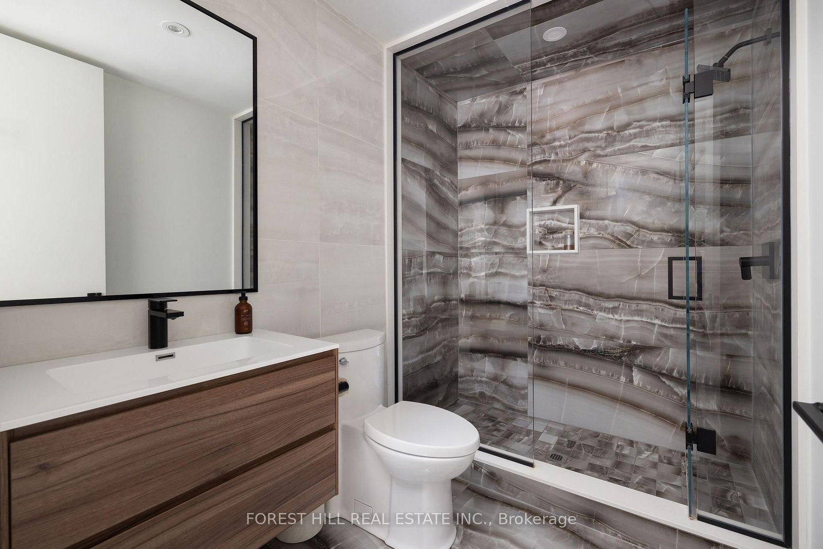 359 Dupont Street • Toronto, ON photo 13