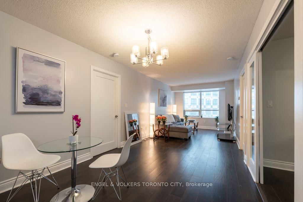 307-20 Blue Jays Way, Toronto, view 20