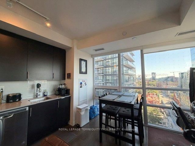 1511-460 Adelaide St, Toronto, view 5