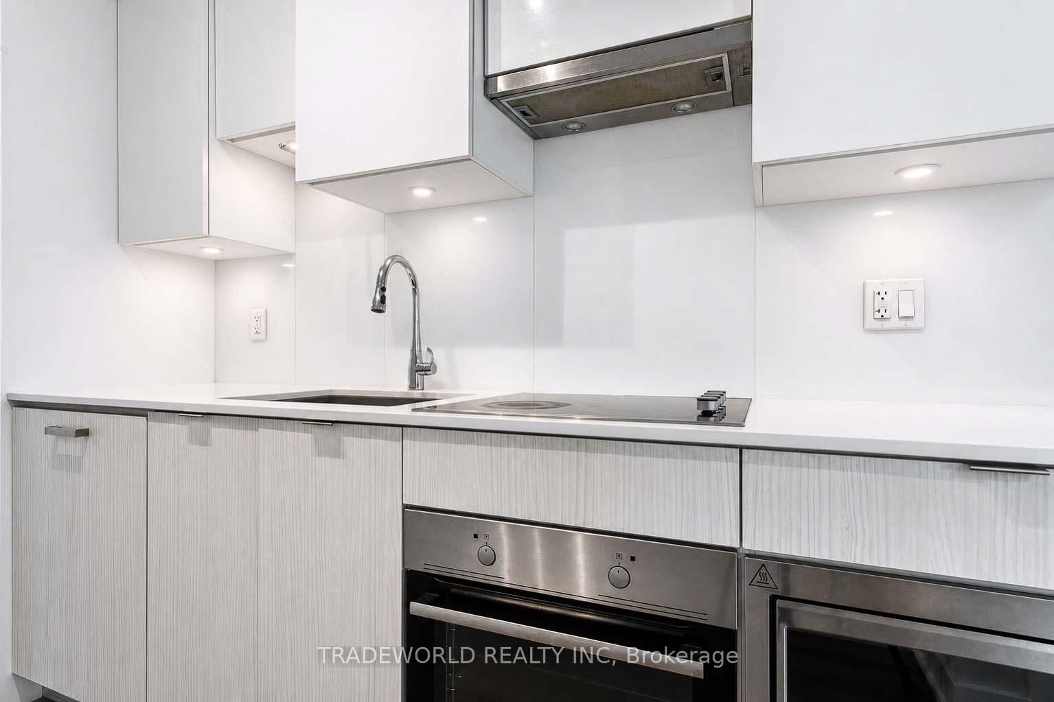 99 Broadway Avenue • #2308 • Toronto, ON photo 10