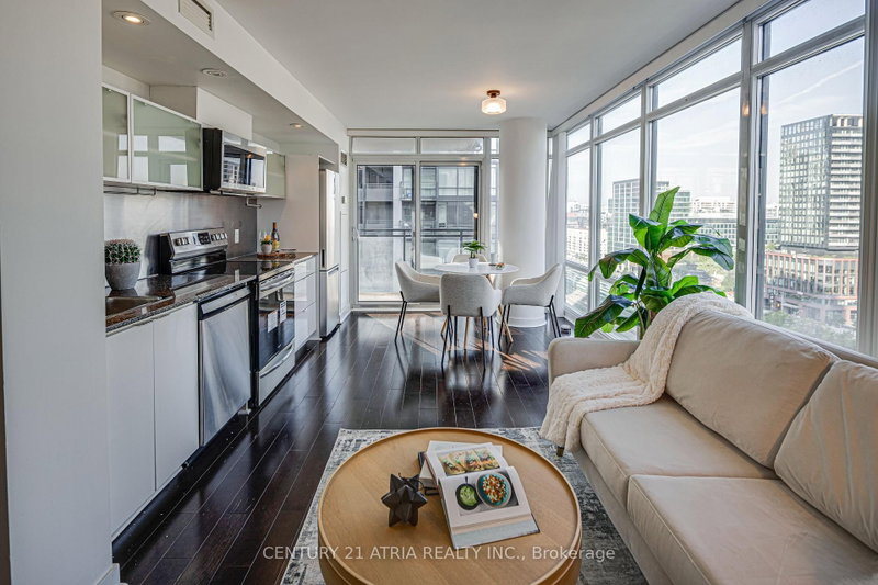 1802 - 4K Spadina Avenue