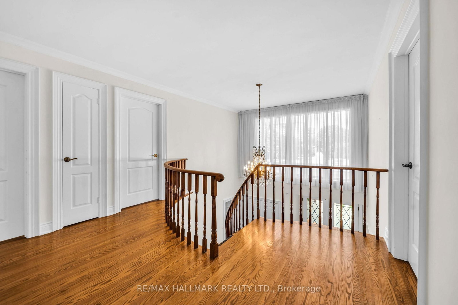 17 Twin Circle Court • Toronto, ON photo 13