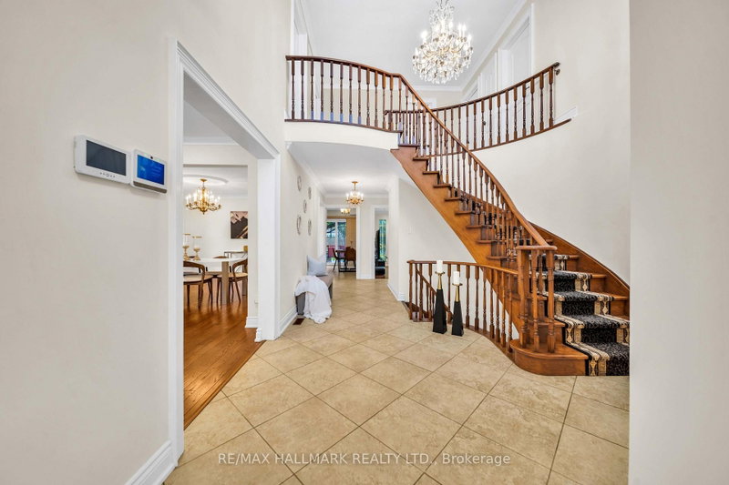 17 Twin Circle Court