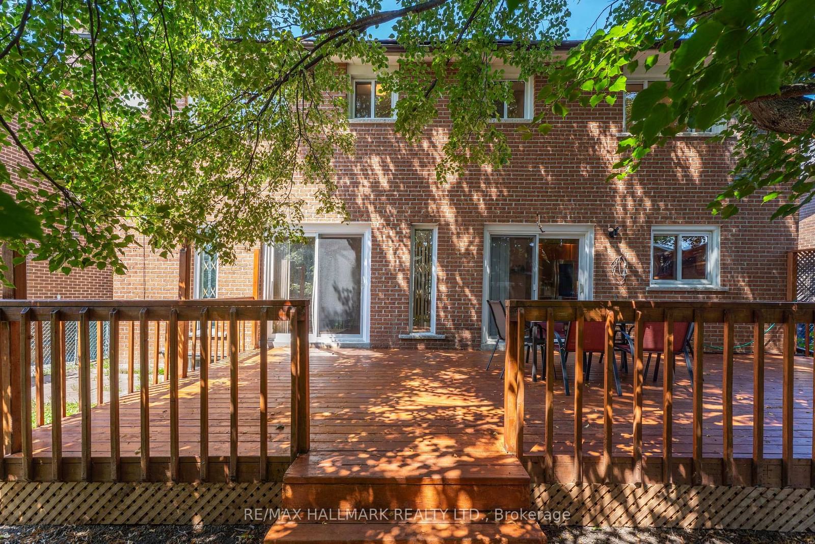 17 Twin Circle Court • Toronto, ON photo 23