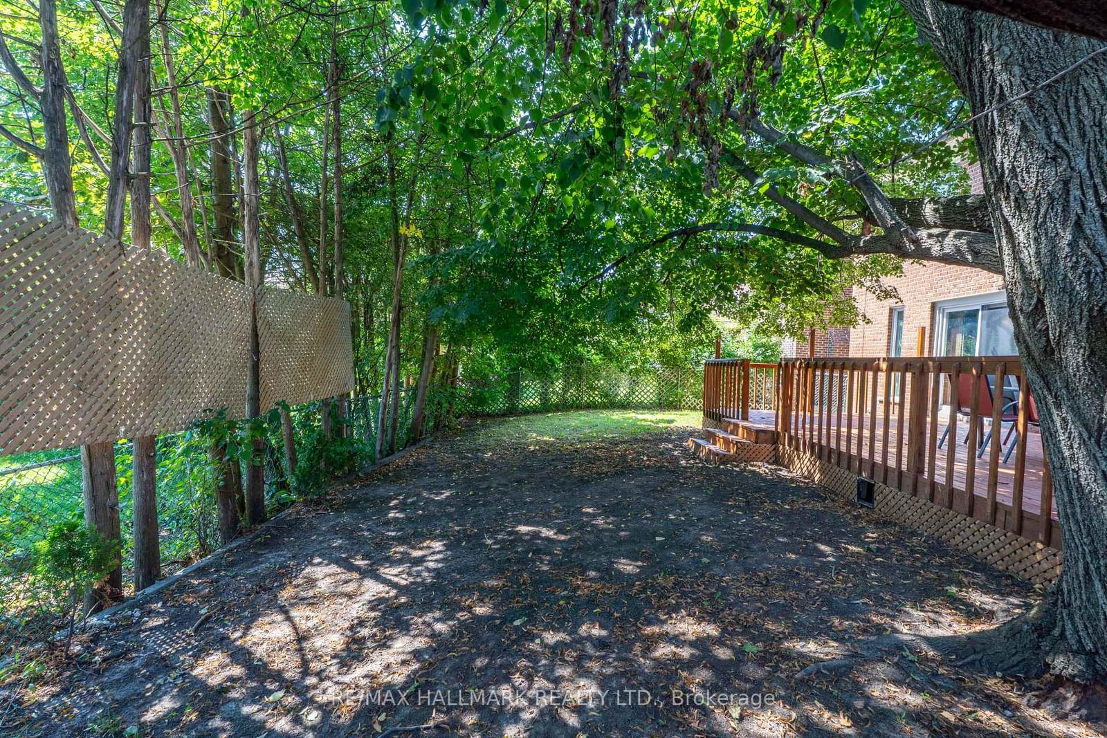 17 Twin Circle Court • Toronto, ON photo 25