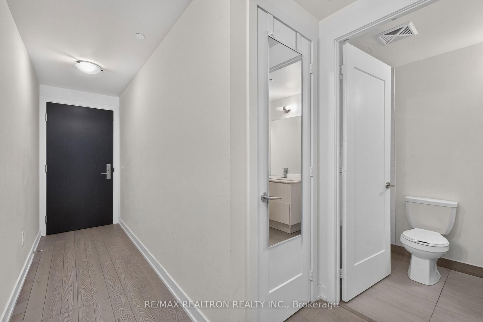330 Richmond Street W • #2203 • Toronto, ON photo 20