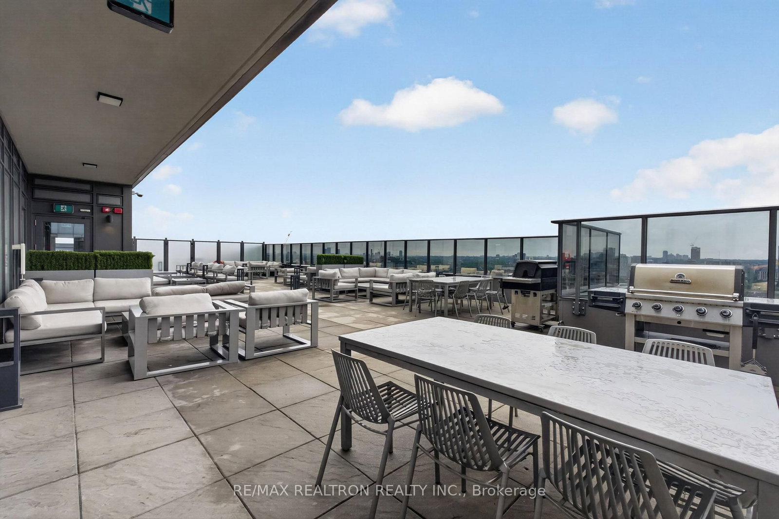 330 Richmond Street W • #2203 • Toronto, ON photo 33