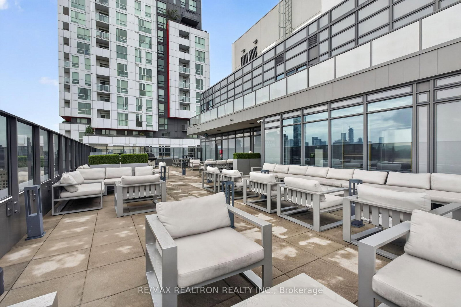 330 Richmond Street W • #2203 • Toronto, ON photo 34