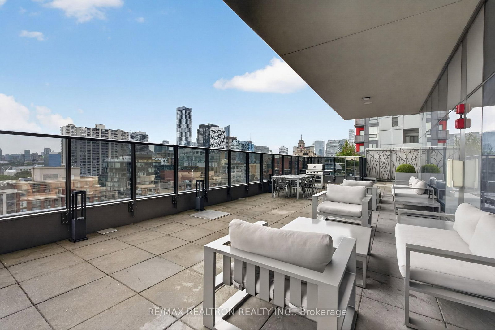 330 Richmond Street W • #2203 • Toronto, ON photo 35