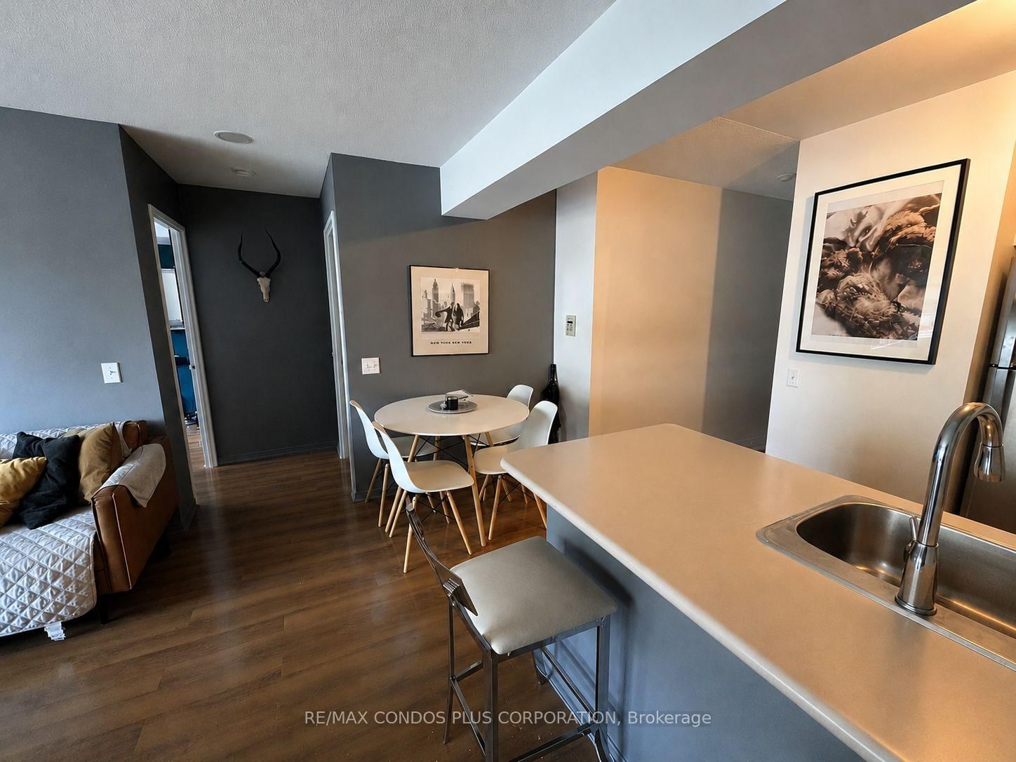 750 Bay Street • #808 • Toronto, ON photo 5
