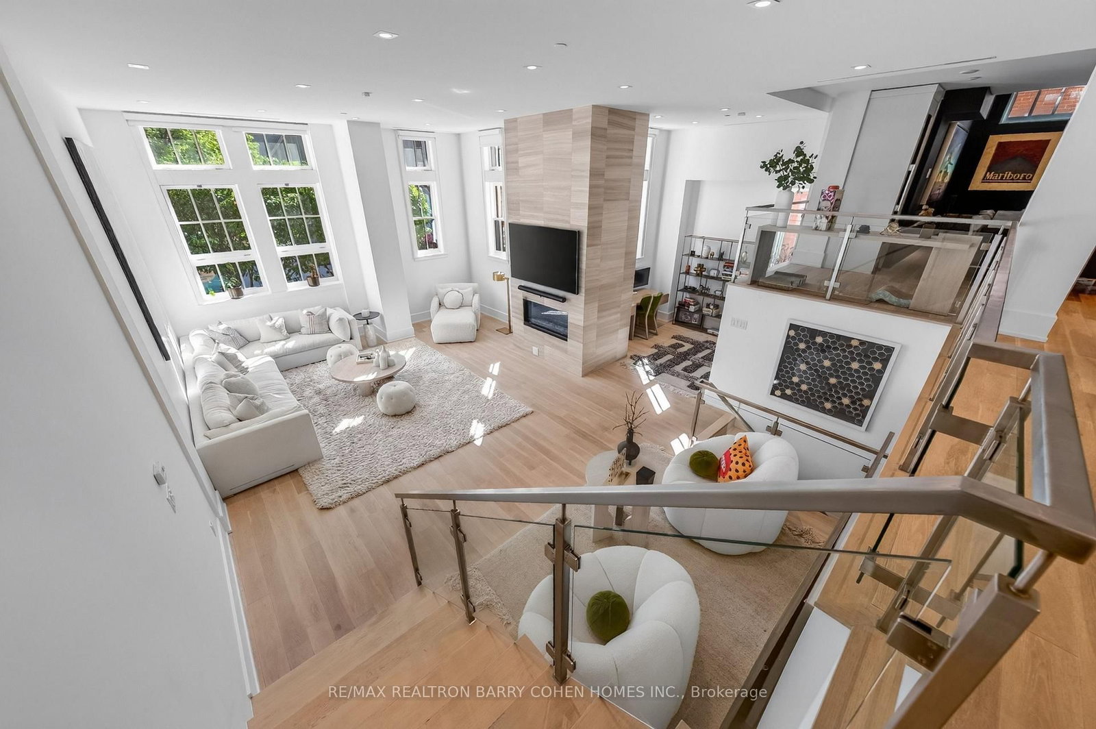 36 Hazelton Avenue • #2A • Toronto, ON photo 11