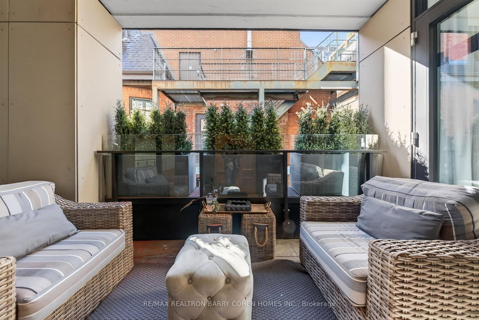 36 Hazelton Avenue • #2A • Toronto, ON photo 15
