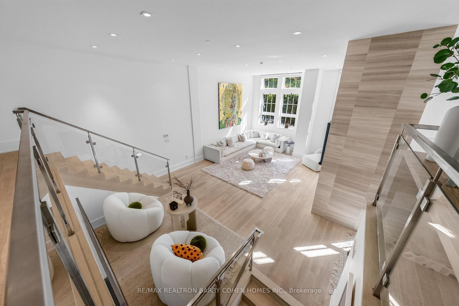 36 Hazelton Avenue • #2A • Toronto, ON photo 17