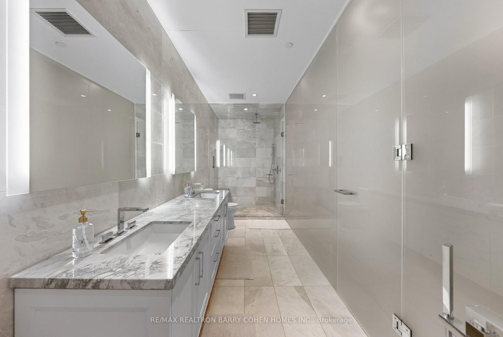36 Hazelton Avenue • #2A • Toronto, ON photo 31