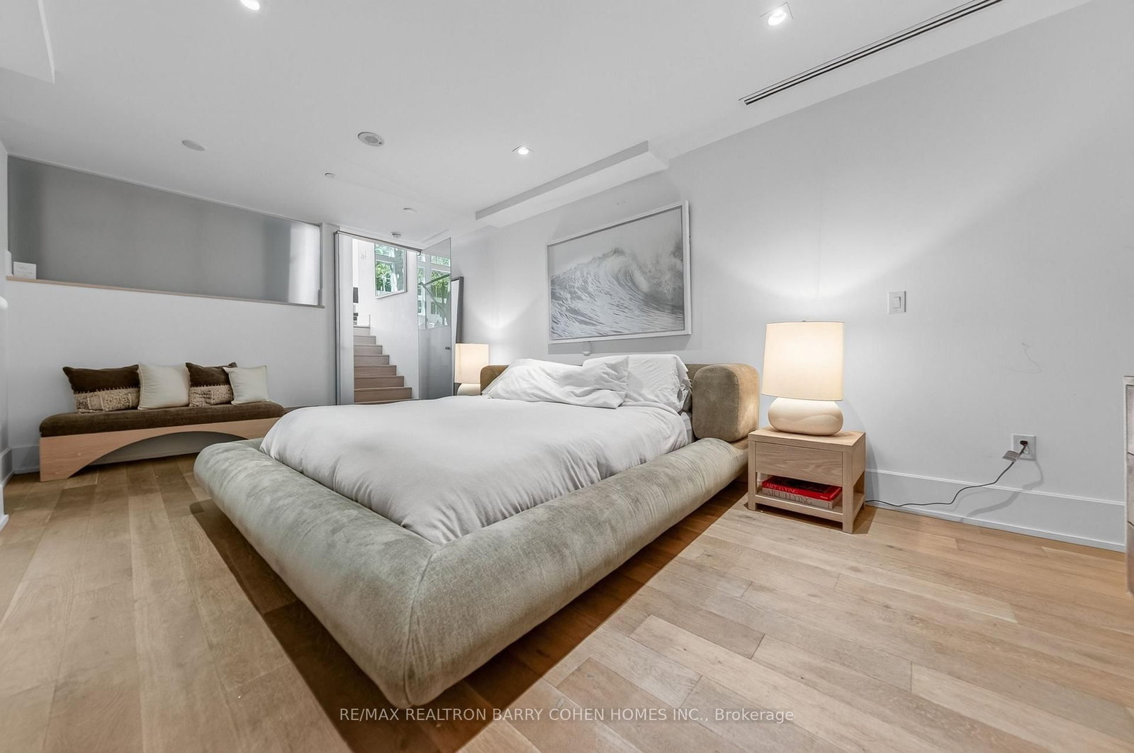 36 Hazelton Avenue • #2A • Toronto, ON photo 33
