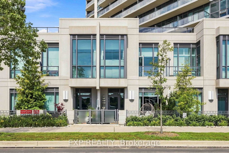 TH106 - 160 Vanderhoof Avenue