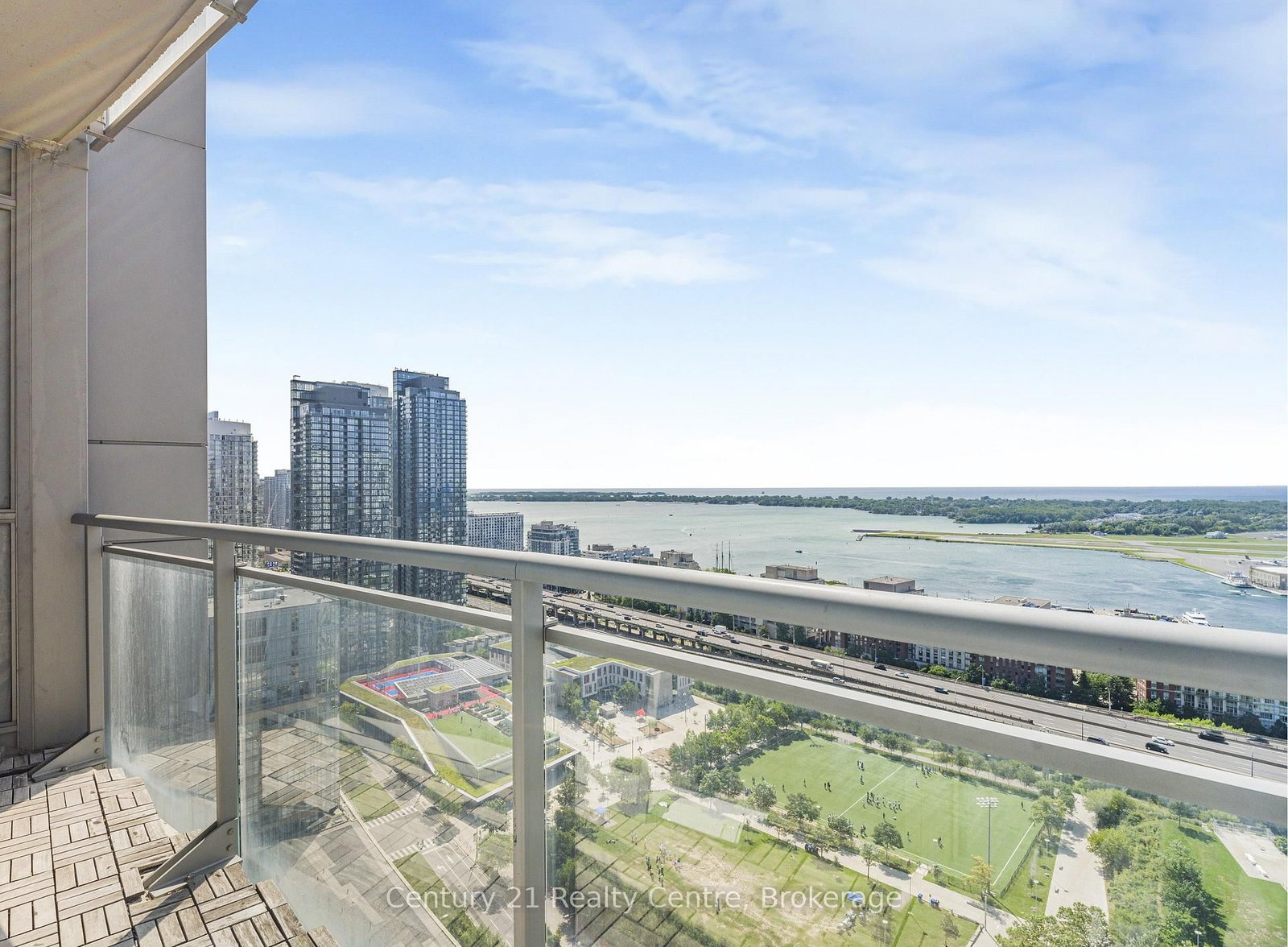 21 Iceboat Terrace • #3307 • Toronto, ON photo 20