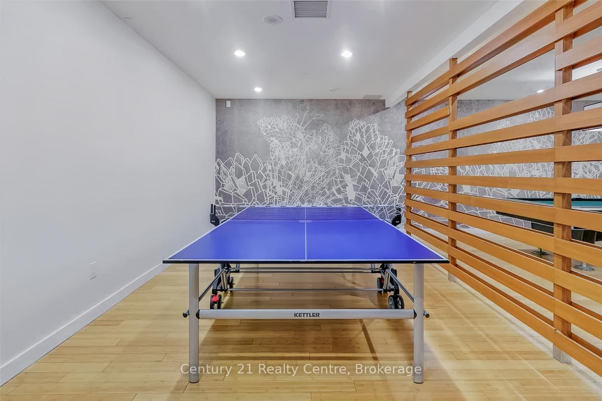 21 Iceboat Terrace • #3307 • Toronto, ON photo 25